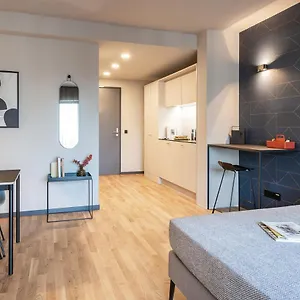 ホテル Ipartment Frankfurt Airport, フランクフルト